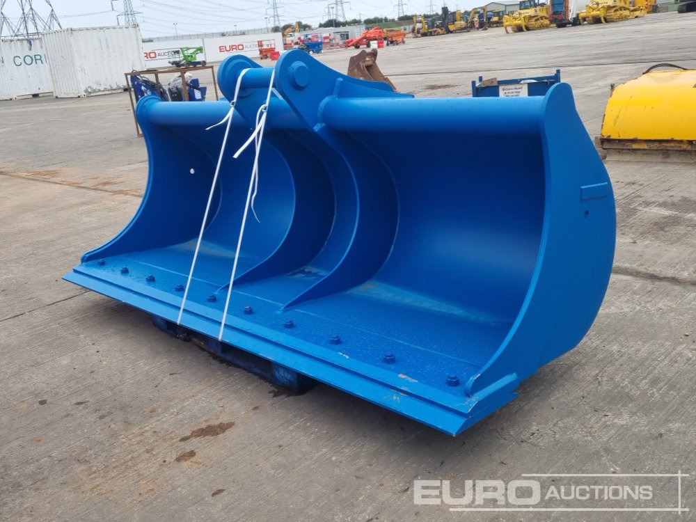 Unused Miller 108" Ditching Bucket 90mm Pin to suit 30 Ton Excavator - Godet: photos 1 Unused Miller 108" Ditching Bucket 90mm Pin to suit 30 Ton Excavator - Godet: photos 1