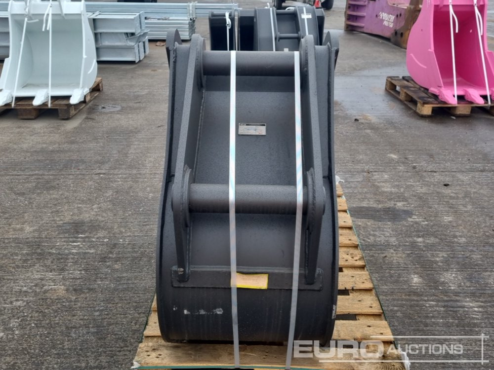 Unused Miller 24" Scoop Bucket 80mm Pin to suit 20 Ton Excavator - Godet: photos 4 Unused Miller 24" Scoop Bucket 80mm Pin to suit 20 Ton Excavator - Godet: photos 4