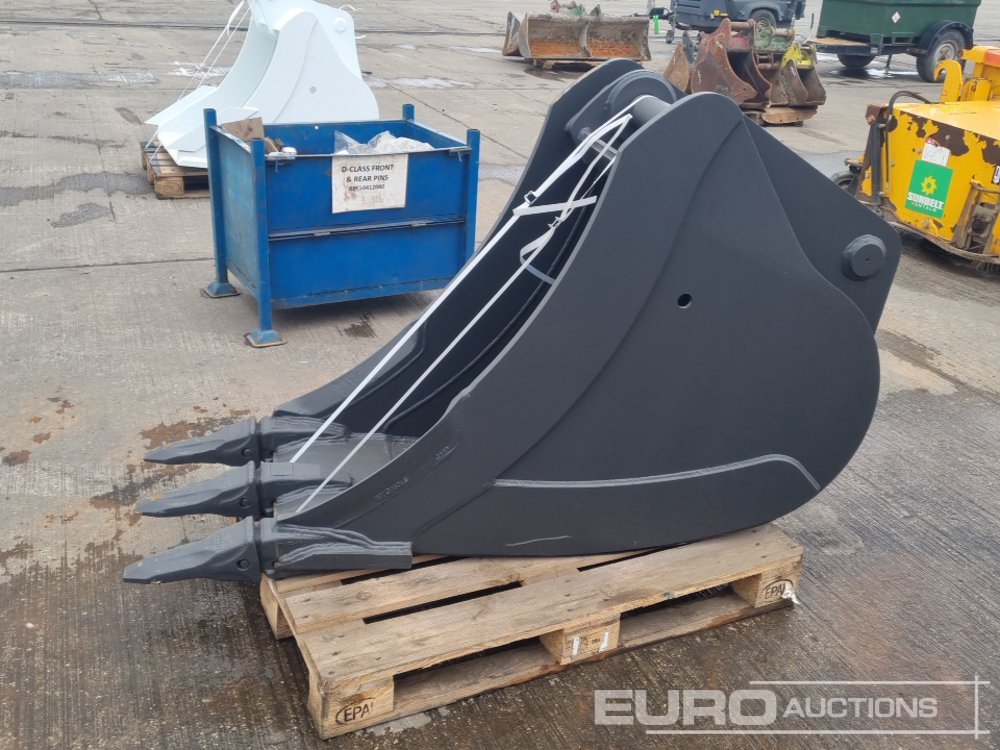 Unused Miller 24 Scoop Bucket 80mm Pin to suit 20 Ton Excavator - Godet: photos 4 Unused Miller 24 Scoop Bucket 80mm Pin to suit 20 Ton Excavator - Godet: photos 4