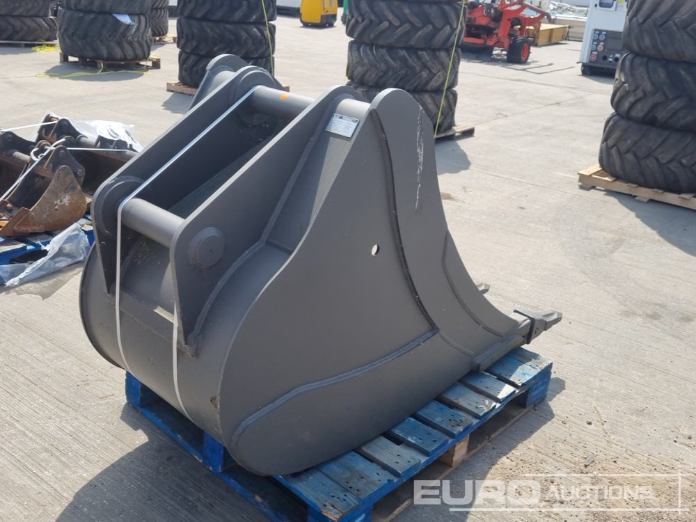 Unused Miller 30" Scoop Bucket 80mm Pin to suit 20 Ton Excavator - Godet: photos 5 Unused Miller 30" Scoop Bucket 80mm Pin to suit 20 Ton Excavator - Godet: photos 5