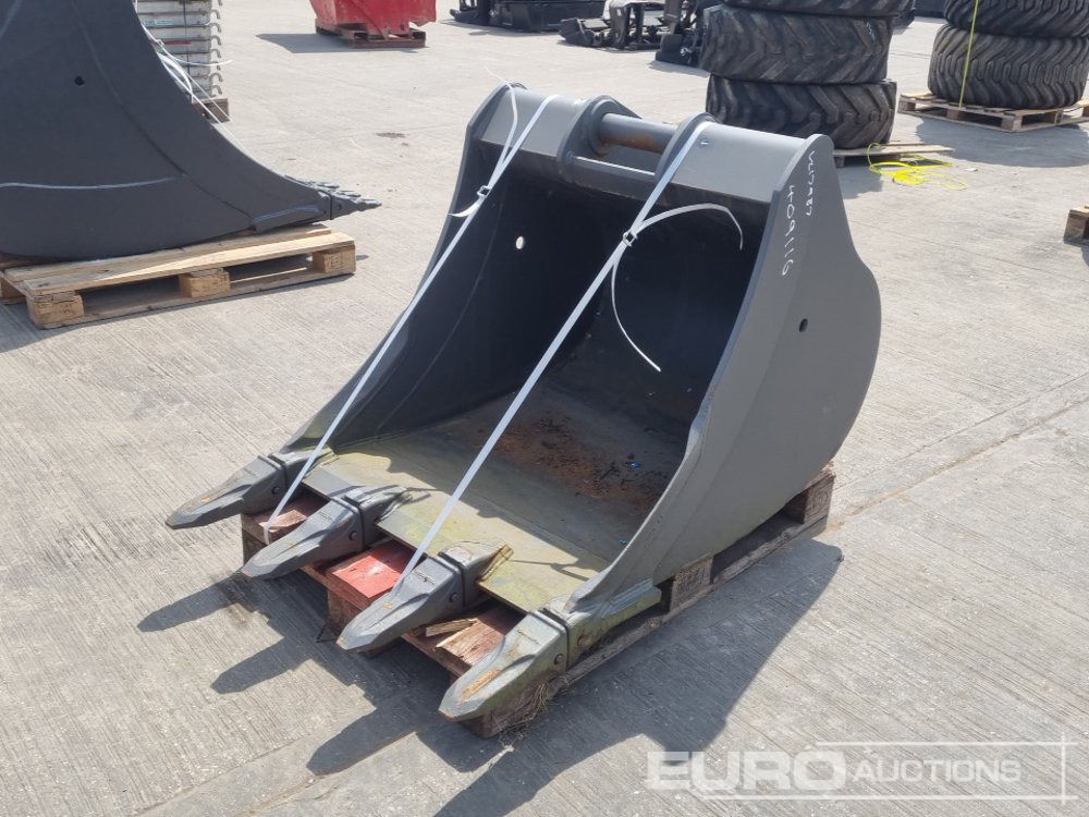 Unused Miller 36" Scoop Bucket 65mm Pin to suit 13 Ton Excavator - Godet: photos 1 Unused Miller 36" Scoop Bucket 65mm Pin to suit 13 Ton Excavator - Godet: photos 1