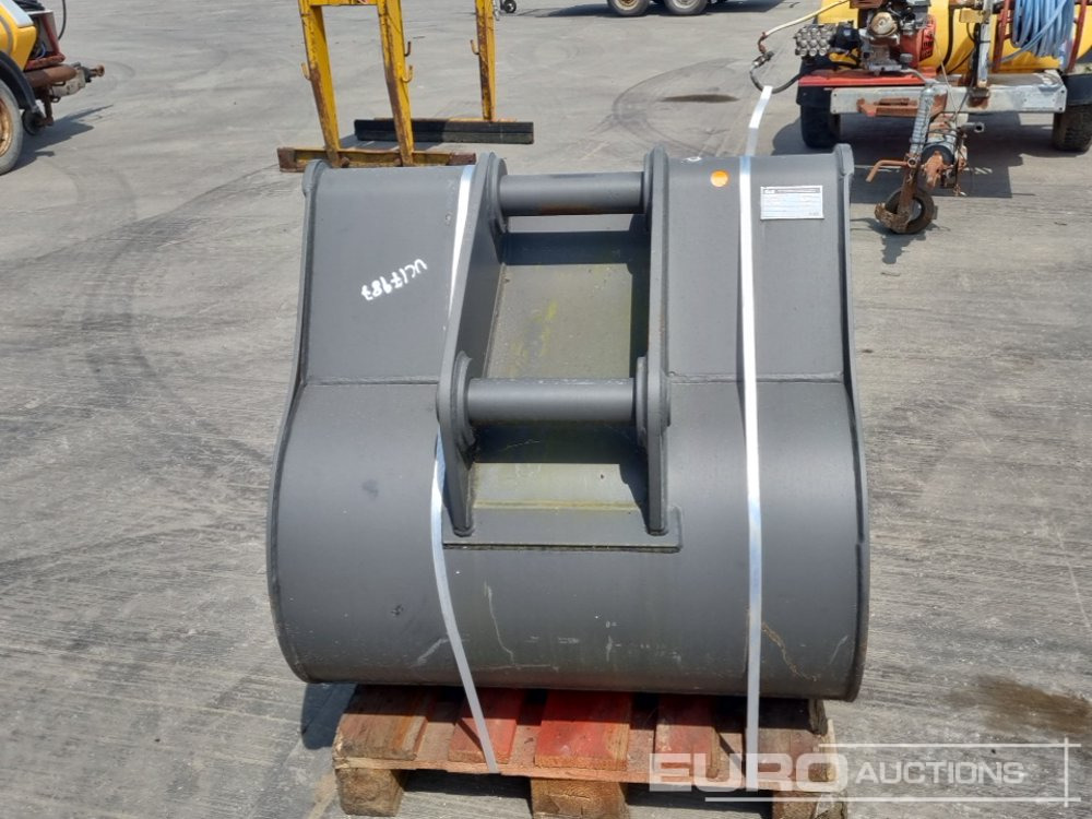 Unused Miller 36" Scoop Bucket 65mm Pin to suit 13 Ton Excavator - Godet: photos 4 Unused Miller 36" Scoop Bucket 65mm Pin to suit 13 Ton Excavator - Godet: photos 4