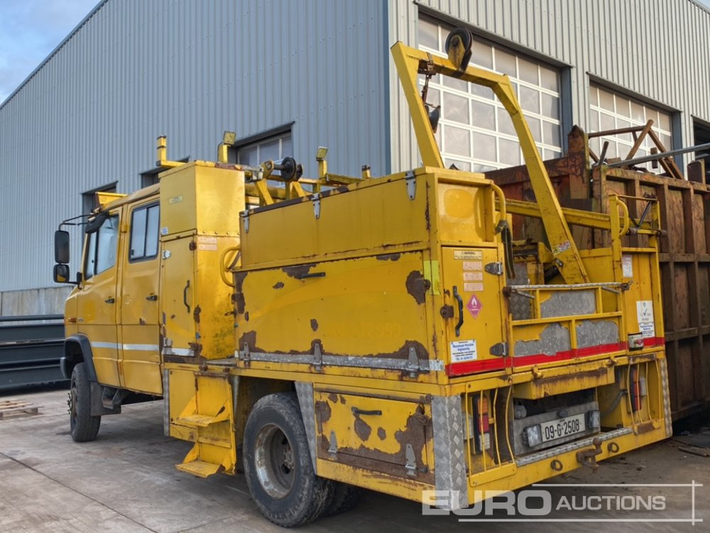 Mercedes 814D - Véhicule de voirie/ Spécial, Camion: photos 2 Mercedes 814D - Véhicule de voirie/ Spécial, Camion: photos 2