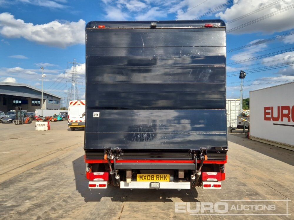 2008 Iveco 6 Speed Mobile Workshop Van, Racking Storage System, Work Bench, Power Oulets, Tail Lift, Reverse Camera (Reg. Docs. & Plating Certificate Available) - Véhicule utilitaire: photos 4 2008 Iveco 6 Speed Mobile Workshop Van, Racking Storage System, Work Bench, Power Oulets, Tail Lift, Reverse Camera (Reg. Docs. & Plating Certificate Available) - Véhicule utilitaire: photos 4