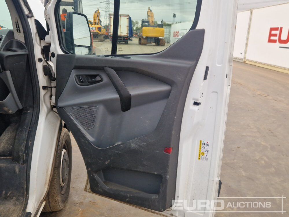 Véhicule utilitaire 2017 Ford Transit Custom: photos 22 Véhicule utilitaire 2017 Ford Transit Custom: photos 22