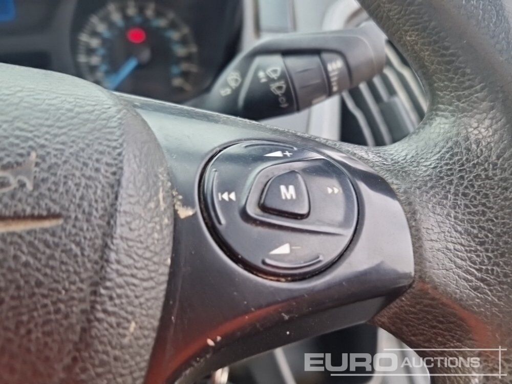 Véhicule utilitaire 2017 Ford Transit Custom: photos 31 Véhicule utilitaire 2017 Ford Transit Custom: photos 31