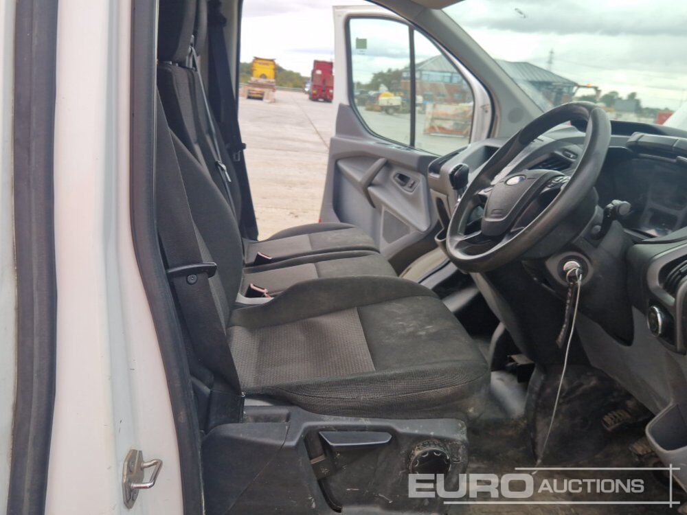 Véhicule utilitaire 2017 Ford Transit Custom: photos 23 Véhicule utilitaire 2017 Ford Transit Custom: photos 23