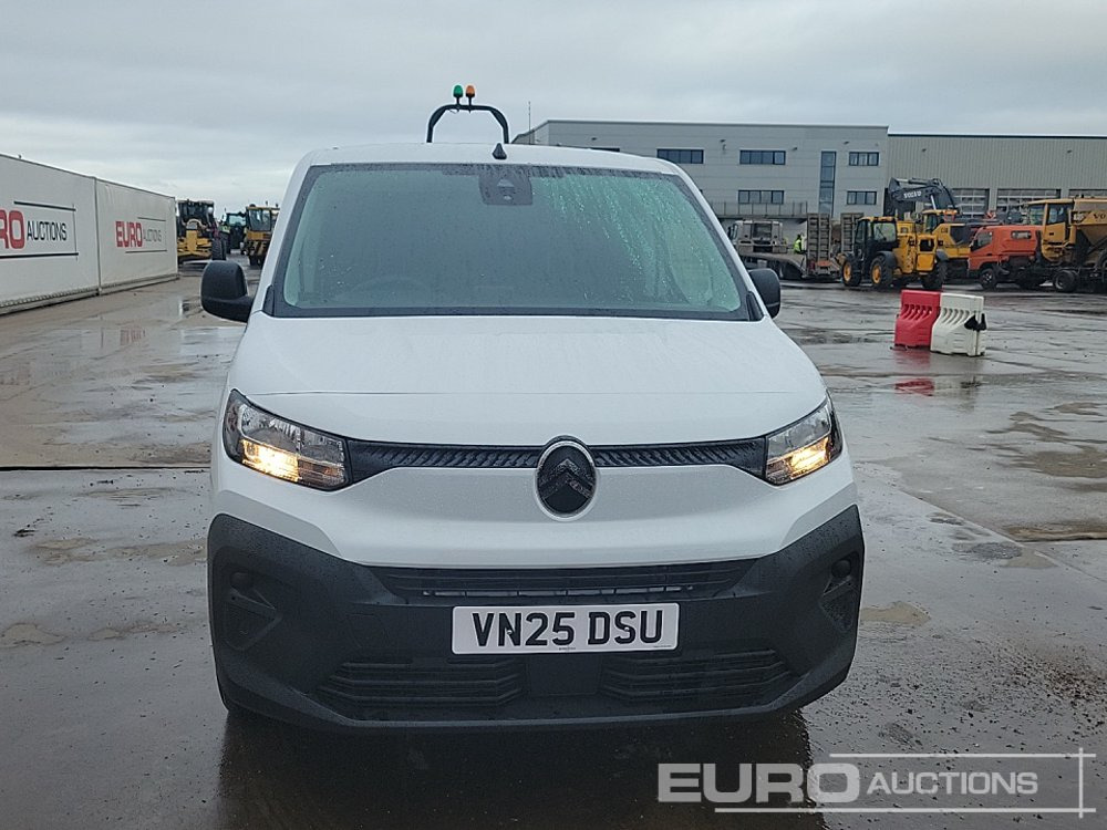 Véhicule utilitaire 2025 Citreon Berlingo: photos 8