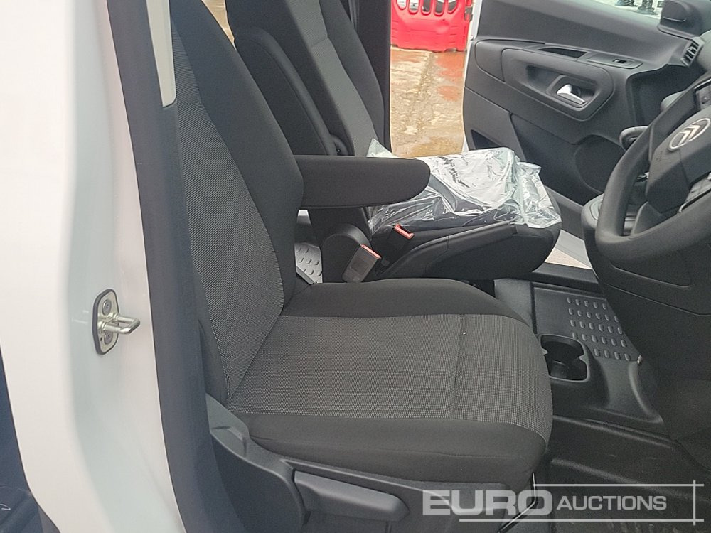 Véhicule utilitaire 2025 Citreon Berlingo: photos 29