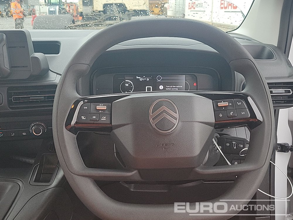 Véhicule utilitaire 2025 Citreon Berlingo: photos 31