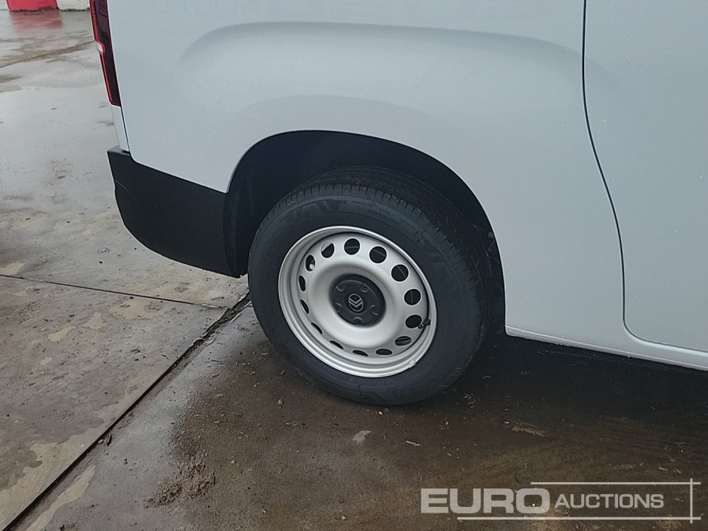 Véhicule utilitaire 2025 Citreon Berlingo: photos 11