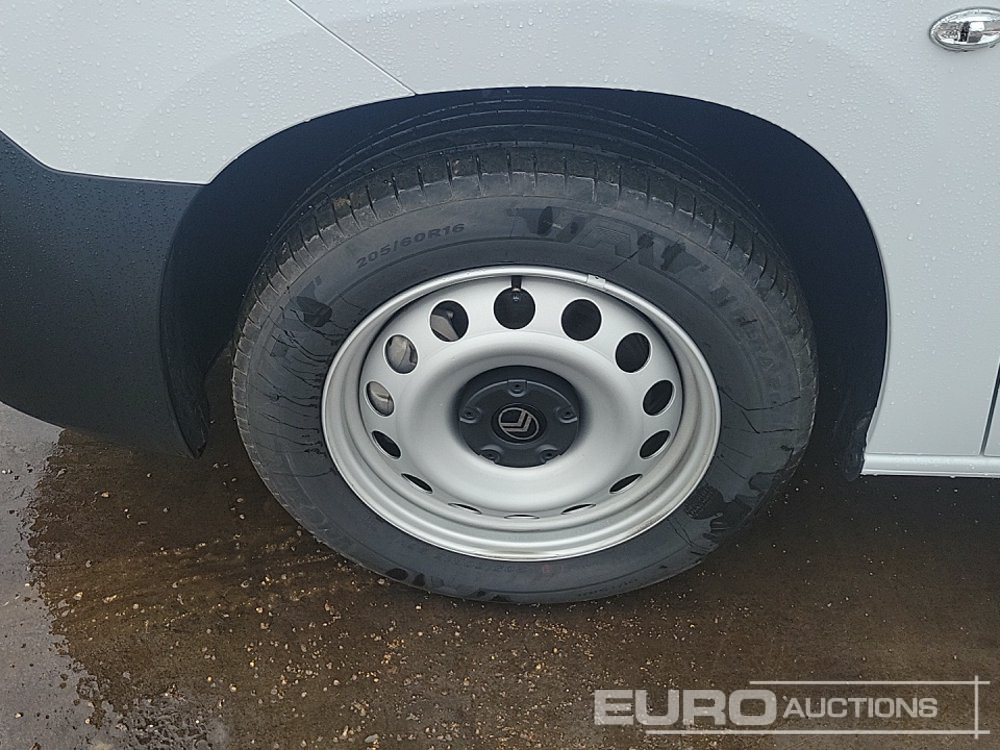 Véhicule utilitaire 2025 Citreon Berlingo: photos 9