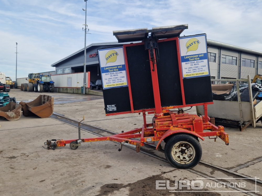 Ver-mac PCMS 320QS Portable Changeable Message Sign - Matériel de chantier, Remorque: photos 4 Ver-mac PCMS 320QS Portable Changeable Message Sign - Matériel de chantier, Remorque: photos 4