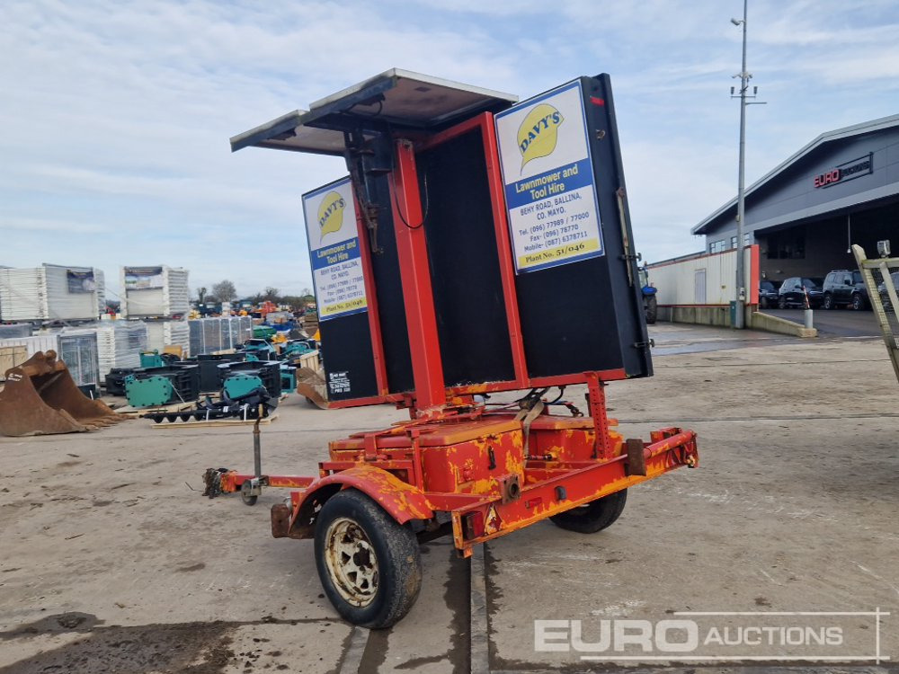 Ver-mac PCMS 320QS Portable Changeable Message Sign - Matériel de chantier, Remorque: photos 5 Ver-mac PCMS 320QS Portable Changeable Message Sign - Matériel de chantier, Remorque: photos 5