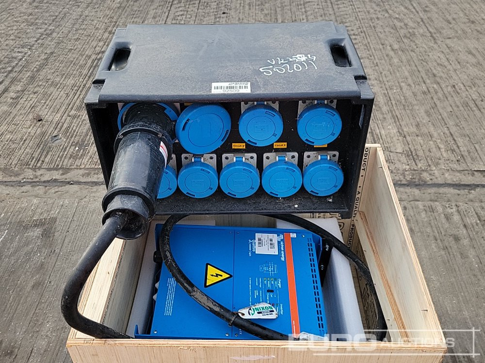 Victron Energy 230Volt Charger/Inverter & 230 Volt Power Distribution Box - Matériel de chantier: photos 4 Victron Energy 230Volt Charger/Inverter & 230 Volt Power Distribution Box - Matériel de chantier: photos 4