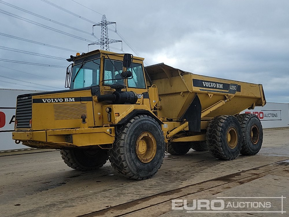 Volvo A25C - Tombereau articulé: photos 1 Volvo A25C - Tombereau articulé: photos 1