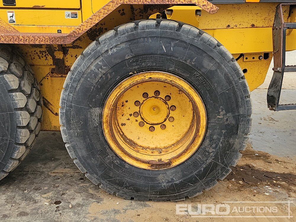 Niveleuse Volvo G746B: photos 13 Niveleuse Volvo G746B: photos 13