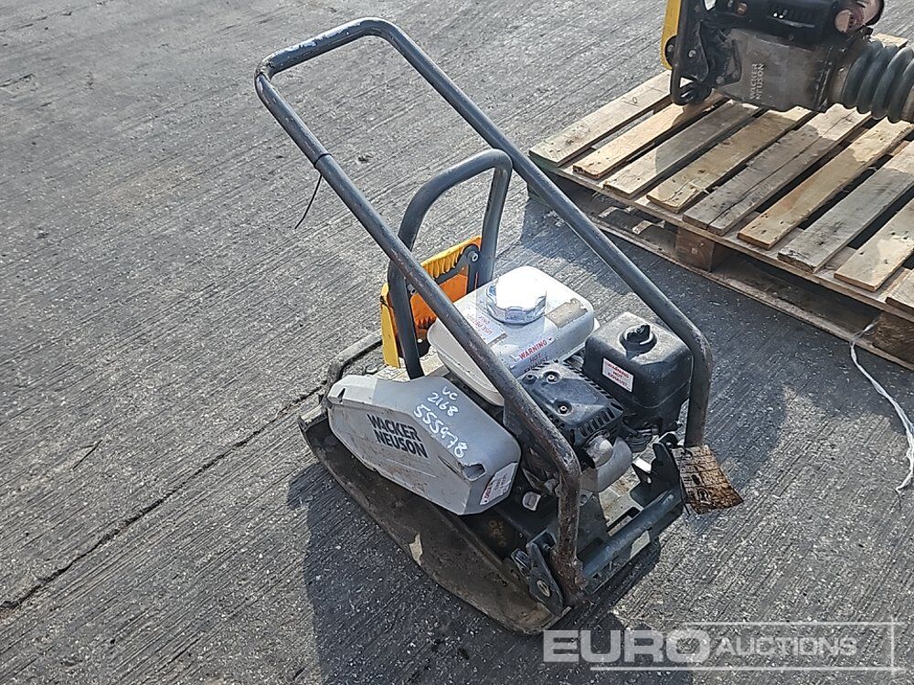Wacker Neuson Petrol Compaction Plate - Plaque vibrante: photos 3 Wacker Neuson Petrol Compaction Plate - Plaque vibrante: photos 3