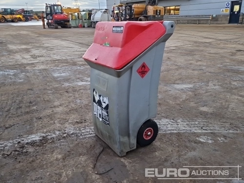 Western Kaddi - Cuve de stockage: photos 1 Western Kaddi - Cuve de stockage: photos 1