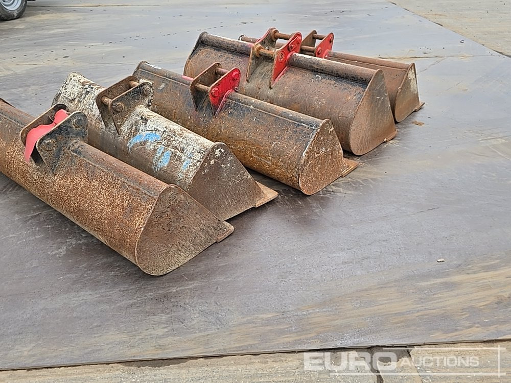 Whites 48", 48", 48", 48", 48" Ditching Bucket 30mm Pin to suit Mini Excavator - Godet: photos 5 Whites 48", 48", 48", 48", 48" Ditching Bucket 30mm Pin to suit Mini Excavator - Godet: photos 5