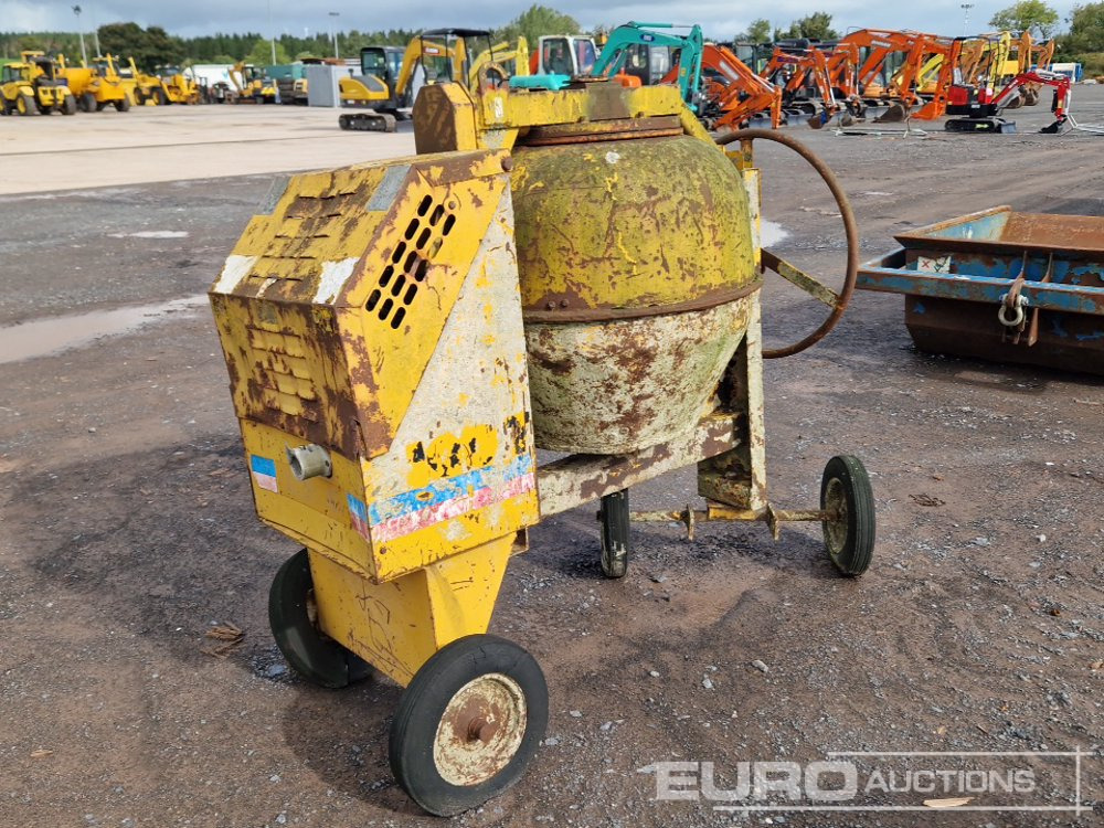 Winget 100T Diesel Cement Mixer, Lister Engine - Bétonnière: photos 1 Winget 100T Diesel Cement Mixer, Lister Engine - Bétonnière: photos 1