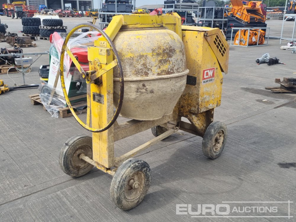 Winget Diesel Cement Mixer, Electric Start Yanmar Engime - Bétonnière: photos 1 Winget Diesel Cement Mixer, Electric Start Yanmar Engime - Bétonnière: photos 1