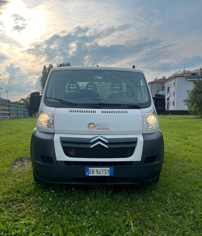 Furgone Cassonato Citroen Jumper - Utilitaire plateau: photos 2 Furgone Cassonato Citroen Jumper - Utilitaire plateau: photos 2