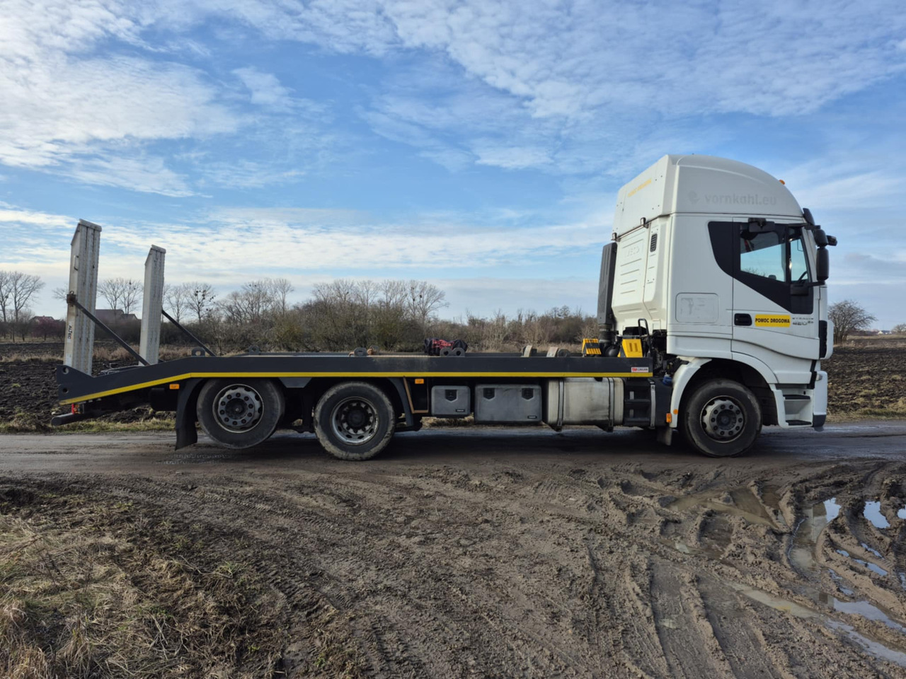 IVECO Stralis 420 - Camion porte-voitures: photos 2 IVECO Stralis 420 - Camion porte-voitures: photos 2