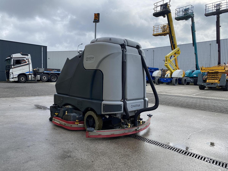 Nilfisk SC6500 1300C, Veeg- Schrobmachine - Autolaveuse: photos 4 Nilfisk SC6500 1300C, Veeg- Schrobmachine - Autolaveuse: photos 4