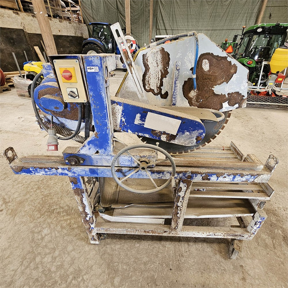 ABC Bourk GmbH k 1090 - Travaux routiers: photos 1 ABC Bourk GmbH k 1090 - Travaux routiers: photos 1