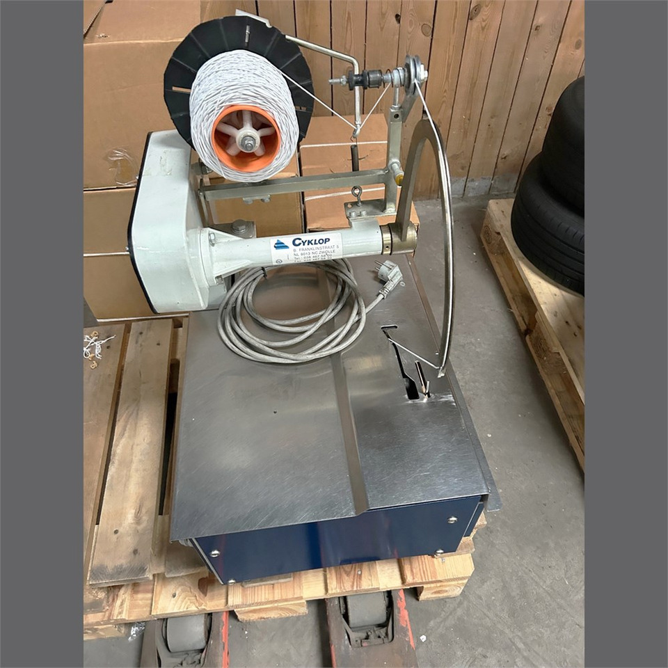 ABC Cyklop Axro 3k - Machine-outil: photos 1 ABC Cyklop Axro 3k - Machine-outil: photos 1