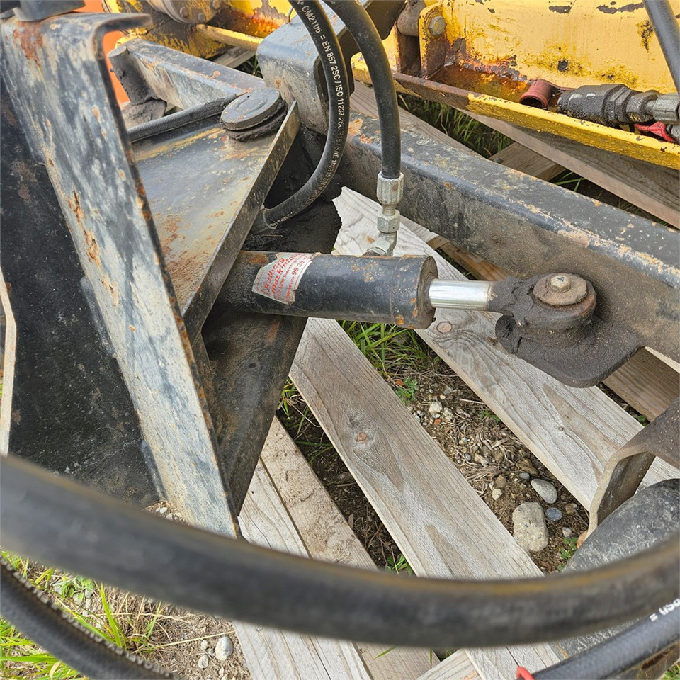 Brosse ABC Unknown: photos 10