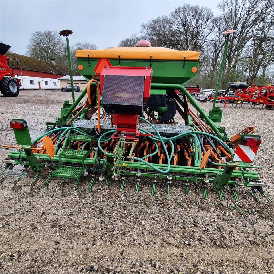 Amazone P 2000 - Semoir/ Planteuse: photos 2 Amazone P 2000 - Semoir/ Planteuse: photos 2