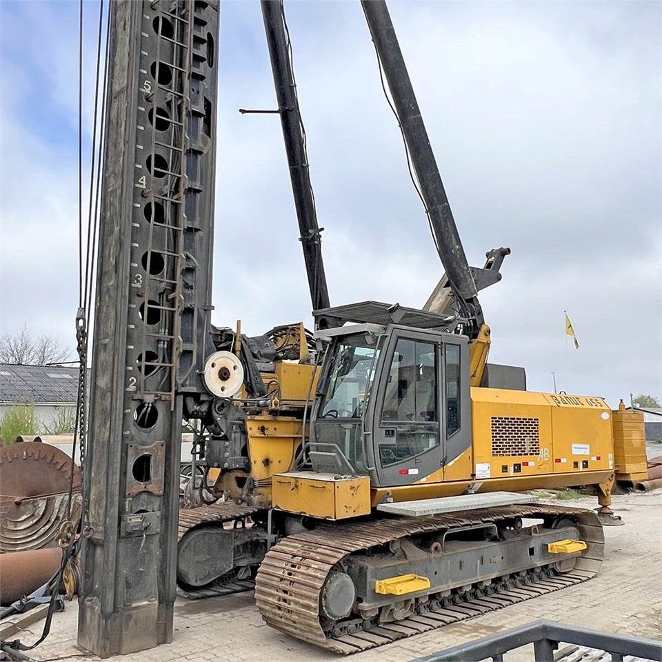 Banut 655 - Mât de battage: photos 4 Banut 655 - Mât de battage: photos 4