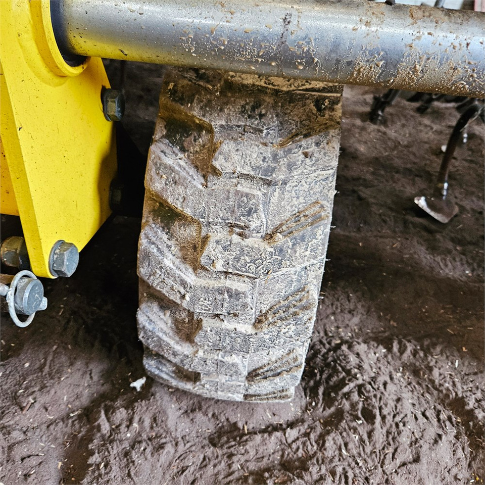 Crédit-bail de Bednar RN 9600 12 rk Bednar RN 9600 12 rk: photos 18 Crédit-bail de Bednar RN 9600 12 rk Bednar RN 9600 12 rk: photos 18