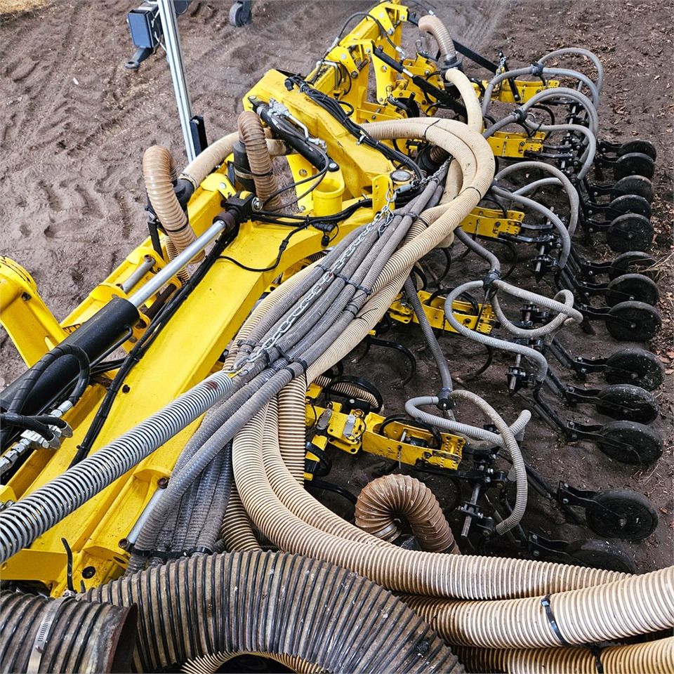 Crédit-bail de Bednar RN 9600 12 rk Bednar RN 9600 12 rk: photos 10 Crédit-bail de Bednar RN 9600 12 rk Bednar RN 9600 12 rk: photos 10