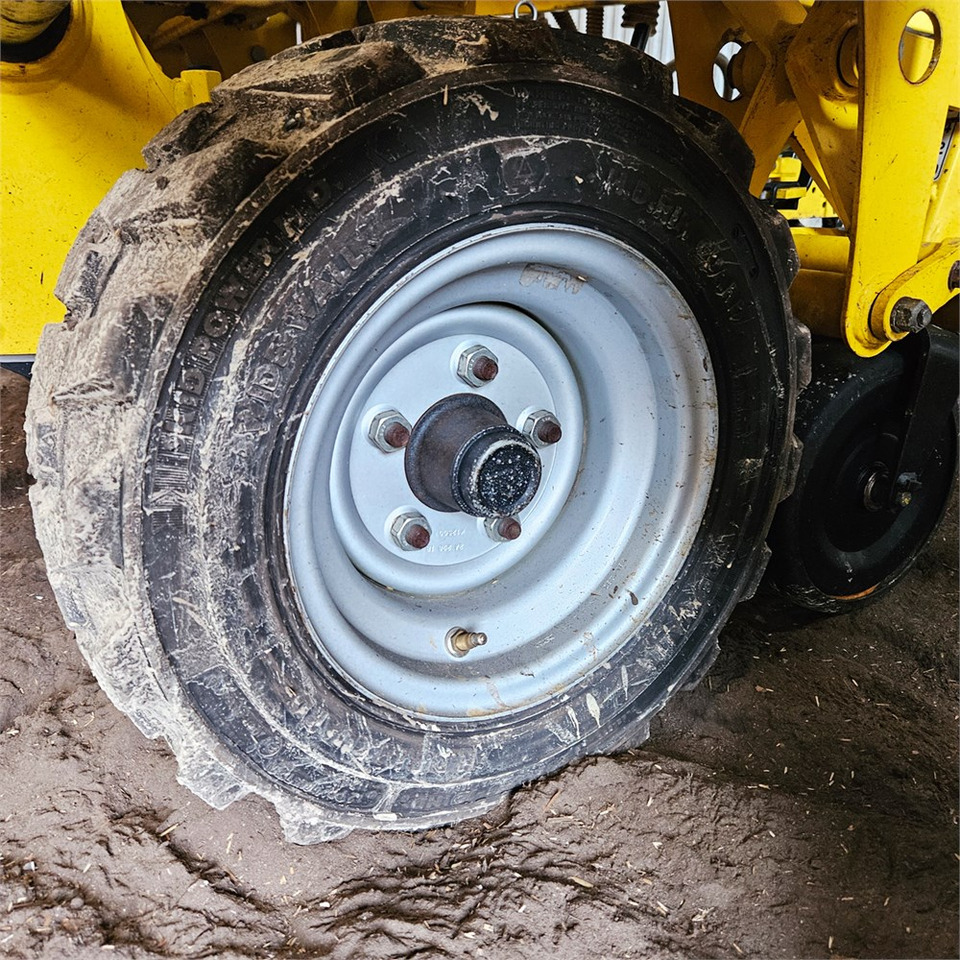 Crédit-bail de Bednar RN 9600 12 rk Bednar RN 9600 12 rk: photos 19 Crédit-bail de Bednar RN 9600 12 rk Bednar RN 9600 12 rk: photos 19