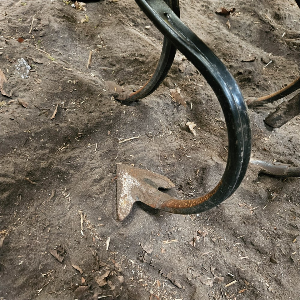 Crédit-bail de Bednar RN 9600 12 rk Bednar RN 9600 12 rk: photos 11 Crédit-bail de Bednar RN 9600 12 rk Bednar RN 9600 12 rk: photos 11