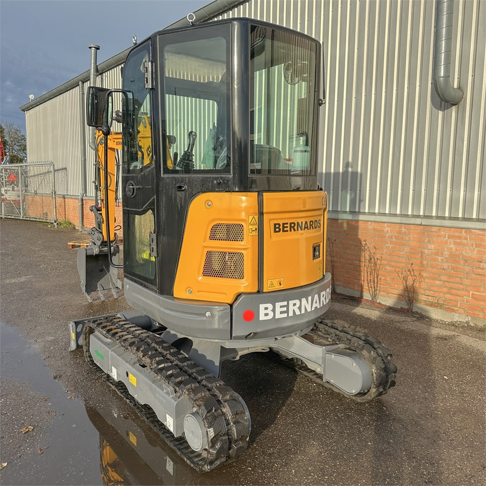 Bernards 2.7EXKA - Mini pelle: photos 3 Bernards 2.7EXKA - Mini pelle: photos 3