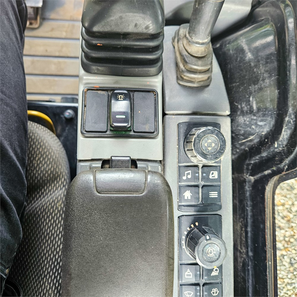 Crédit-bail de Caterpillar 301.8 Caterpillar 301.8: photos 13 Crédit-bail de Caterpillar 301.8 Caterpillar 301.8: photos 13