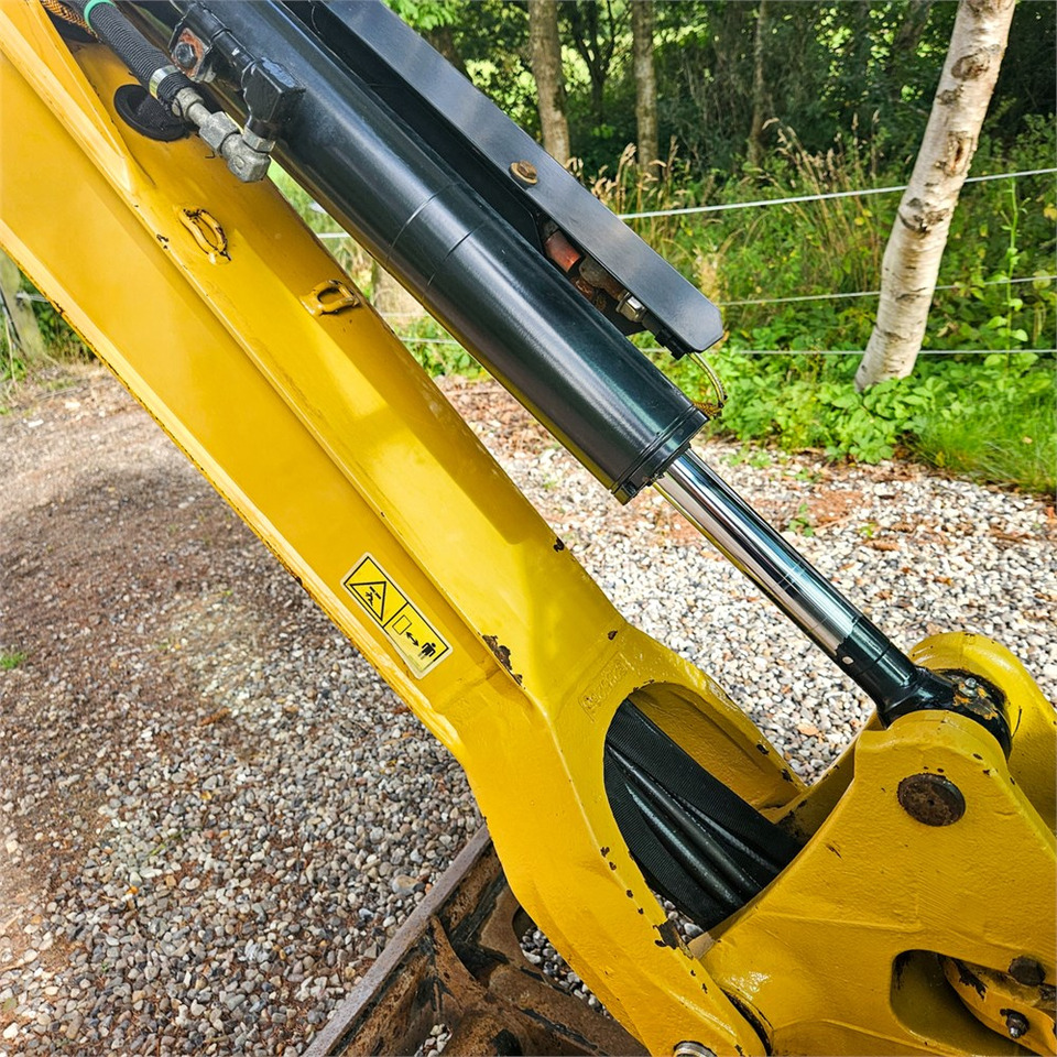 Crédit-bail de Caterpillar 301.8 Caterpillar 301.8: photos 26 Crédit-bail de Caterpillar 301.8 Caterpillar 301.8: photos 26