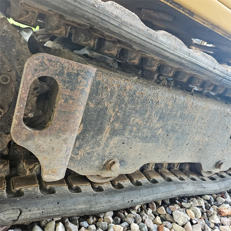 Crédit-bail de Caterpillar 301.8 Caterpillar 301.8: photos 45 Crédit-bail de Caterpillar 301.8 Caterpillar 301.8: photos 45