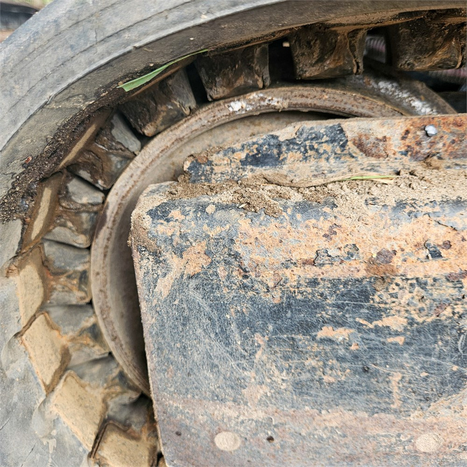 Crédit-bail de Caterpillar 301.8 Caterpillar 301.8: photos 47 Crédit-bail de Caterpillar 301.8 Caterpillar 301.8: photos 47