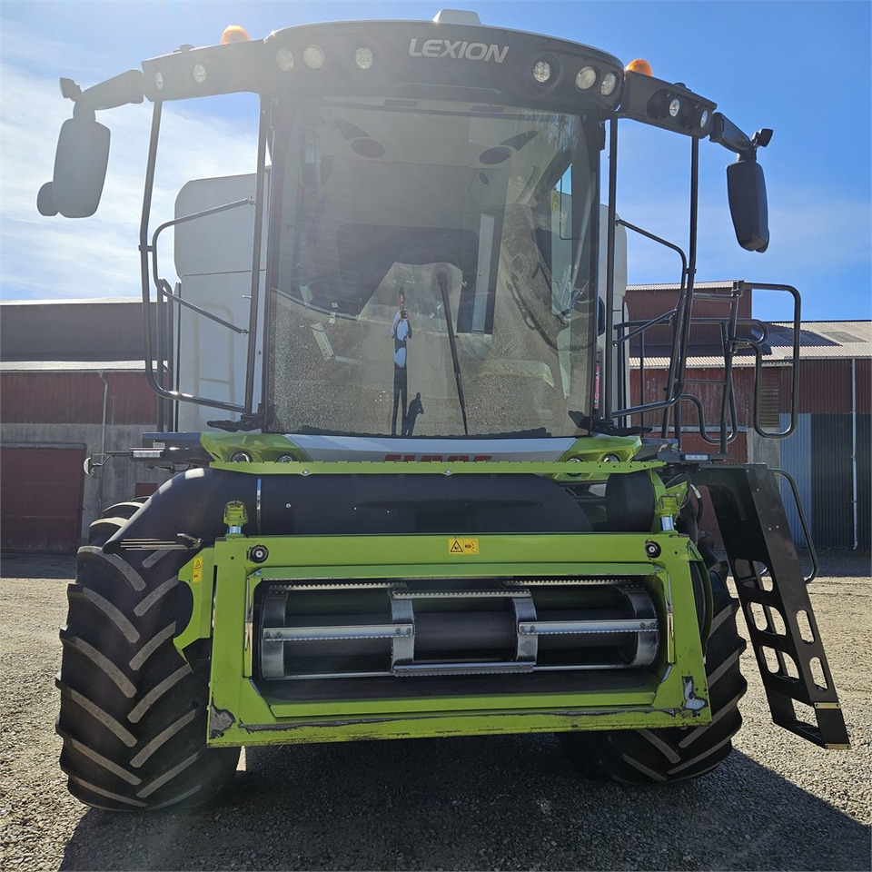 Claas 6800 Lexion Cemos Automatic - Matériel de récolte: photos 2 Claas 6800 Lexion Cemos Automatic - Matériel de récolte: photos 2
