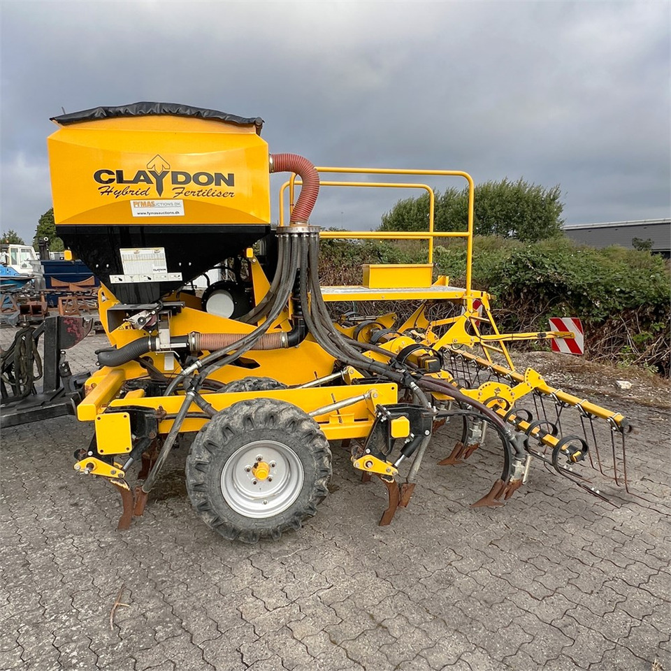 Claydon 4M Hybrid Fert - Semoir/ Planteuse: photos 5 Claydon 4M Hybrid Fert - Semoir/ Planteuse: photos 5