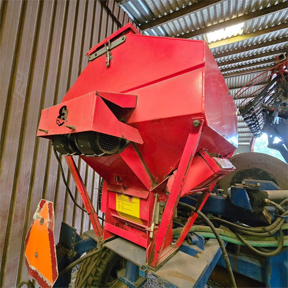 Dalbo MAXIROLL 630 Greenline - Combiné de semis: photos 5 Dalbo MAXIROLL 630 Greenline - Combiné de semis: photos 5