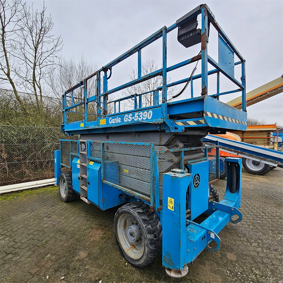 Genie GS-5390 - Nacelle ciseaux: photos 3 Genie GS-5390 - Nacelle ciseaux: photos 3