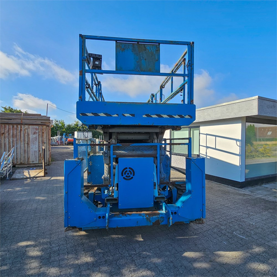 Genie GS-5390 - Nacelle ciseaux: photos 3 Genie GS-5390 - Nacelle ciseaux: photos 3