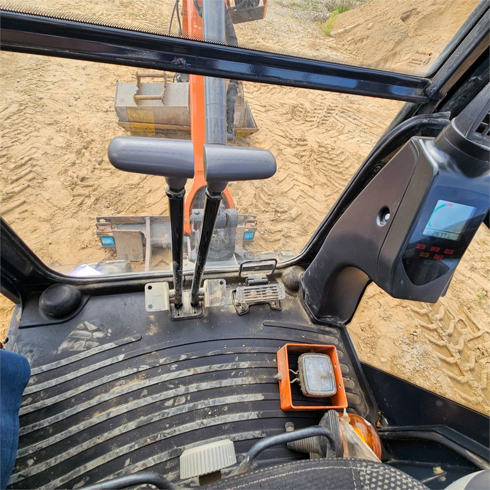 Mini pelle Hitachi ZX19-6 CR: photos 13