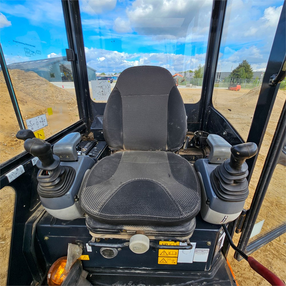 Mini pelle Hitachi ZX19-6 CR: photos 10